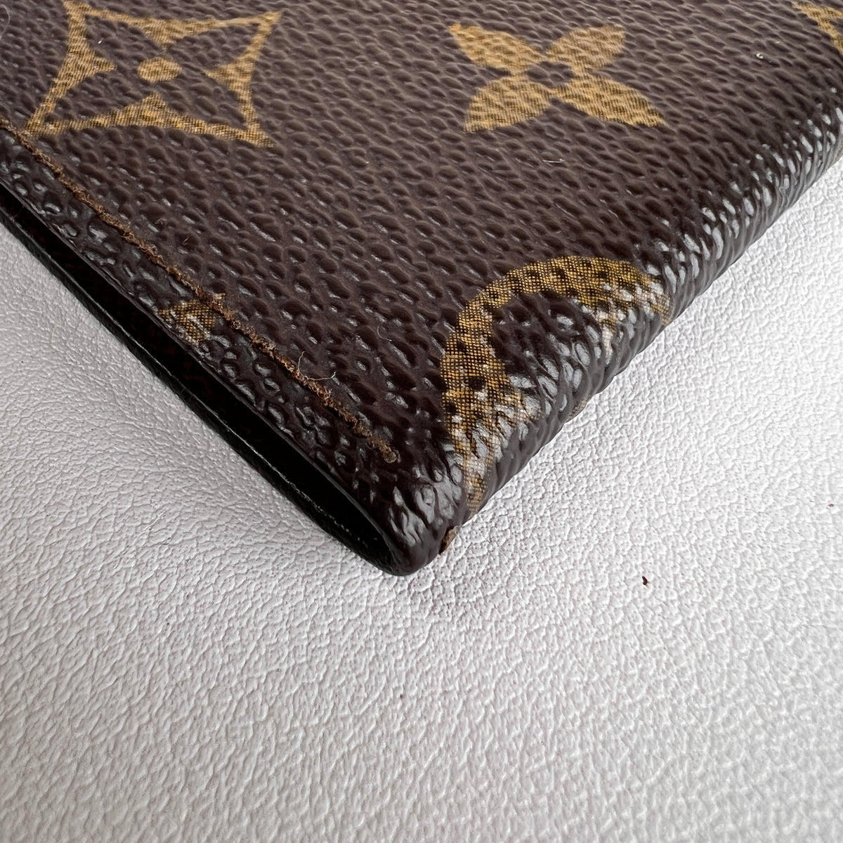 Louis Vuitton Brown Small goods A-17567