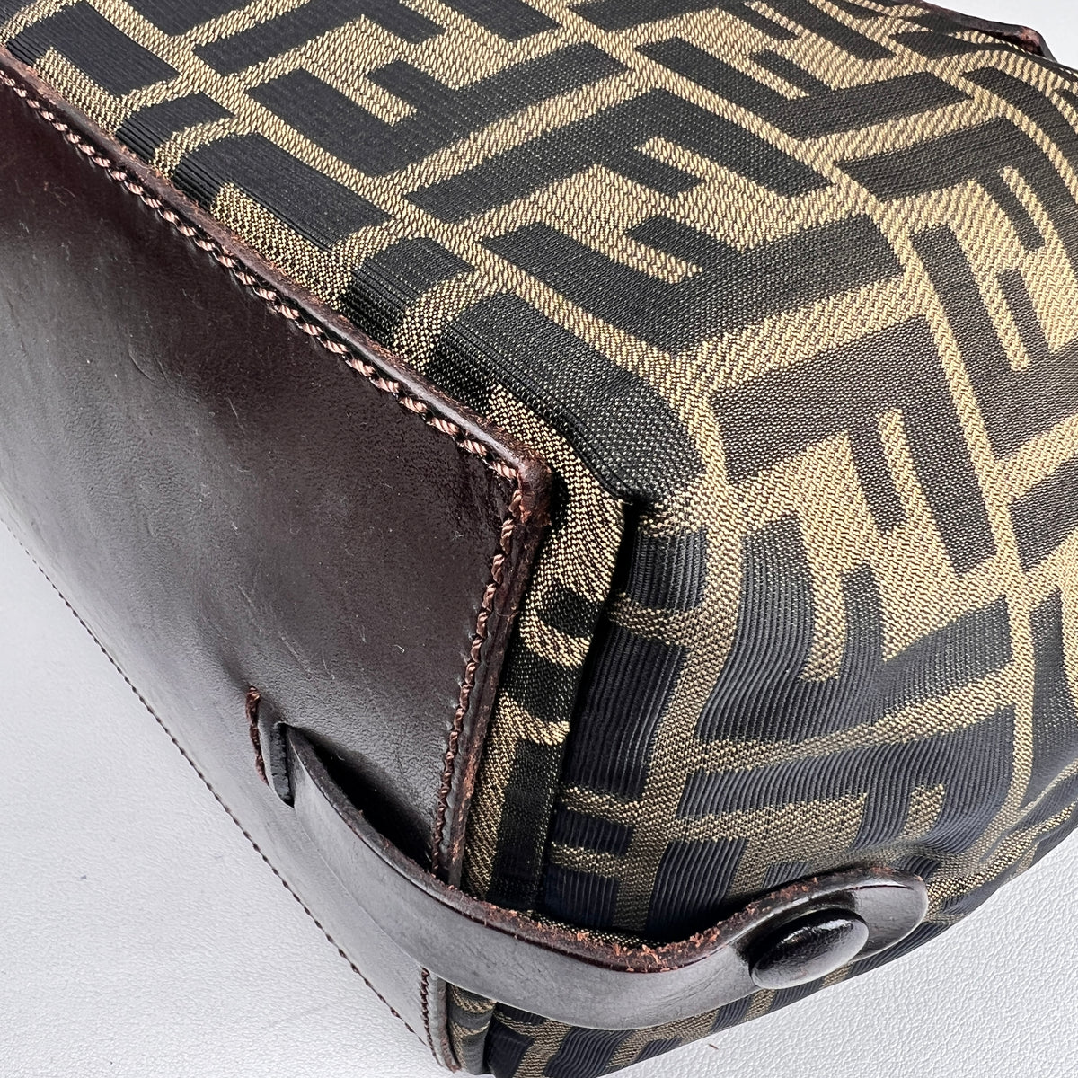Fendi Beige Tote Bags A-17574