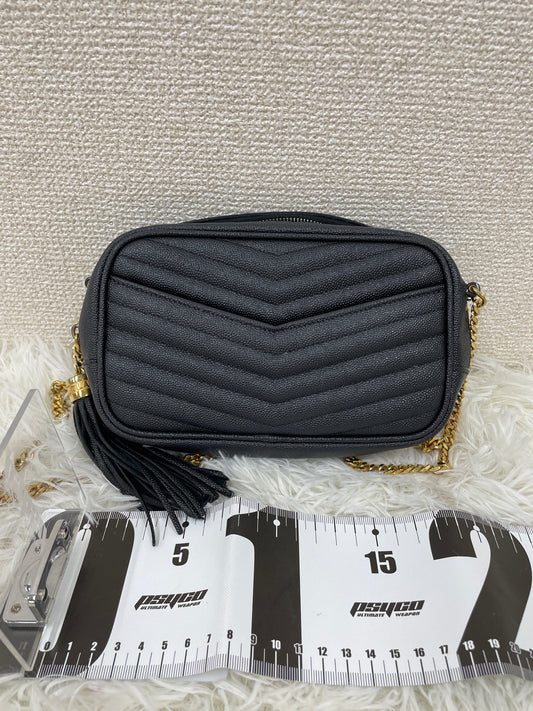 Saint Laurent Black Shoulder Bags A-17584