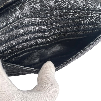 Saint Laurent Black Shoulder Bags A-17584