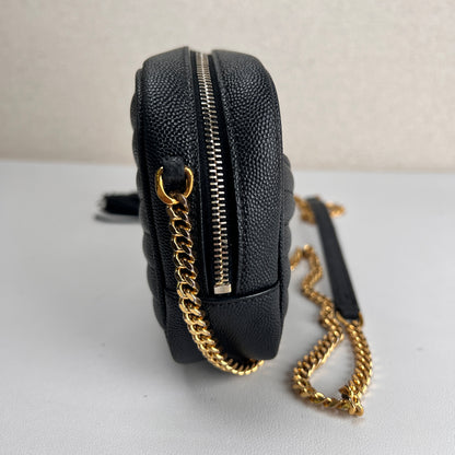 Saint Laurent Black Shoulder Bags A-17584