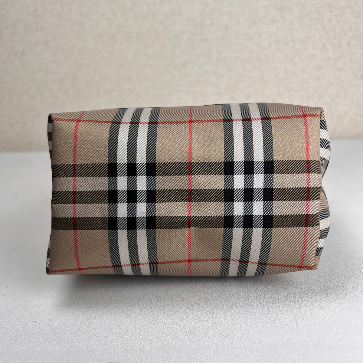 Burberry Beige Handle Bags A-17600