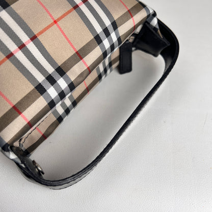 Burberry Beige Handle Bags A-17600