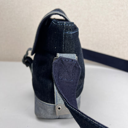Vivienne Westwood Blue Shoulder Bags A-17603