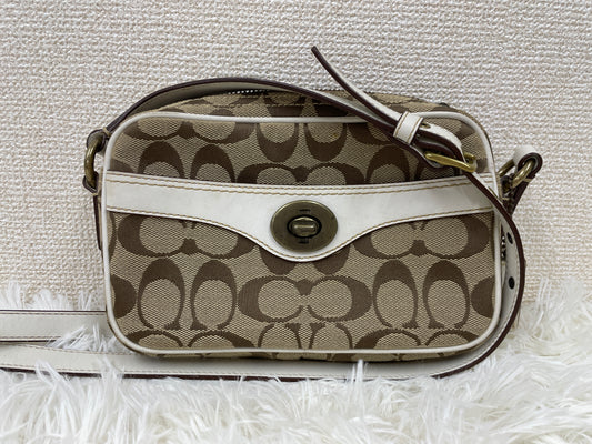 Coach Beige Shoulder Bags A-17606