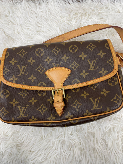 Louis Vuitton Brown Shoulder Bags A-17610
