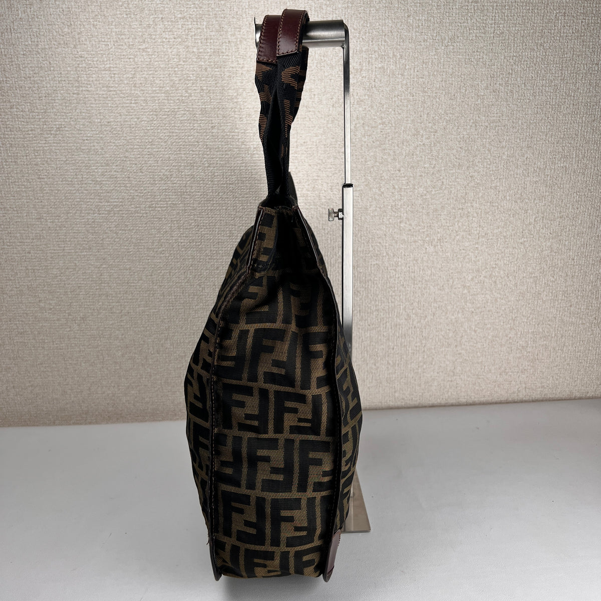 Fendi Beige Tote Bags A-17612