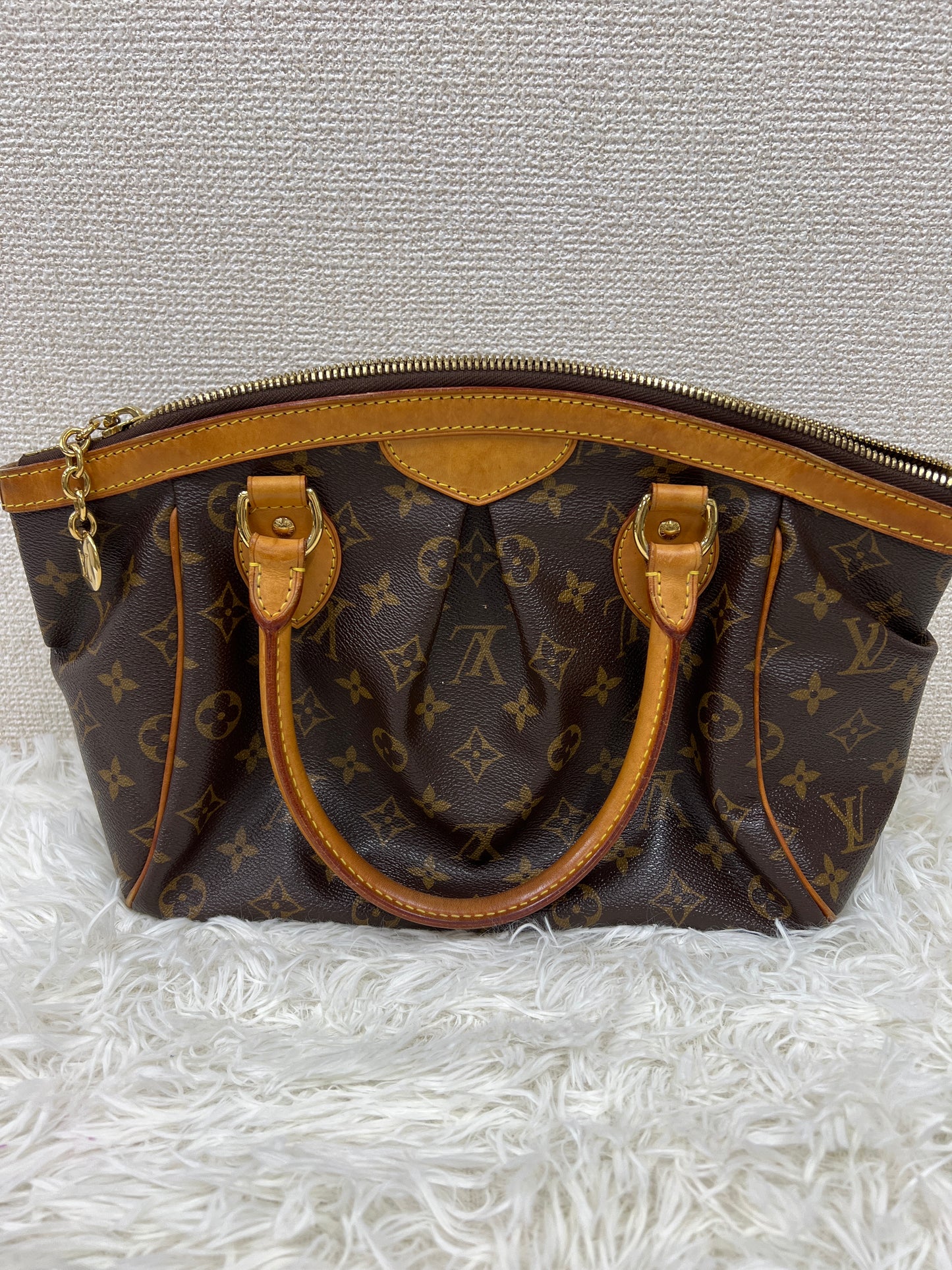 Louis Vuitton Brown Handle Bags A-17628