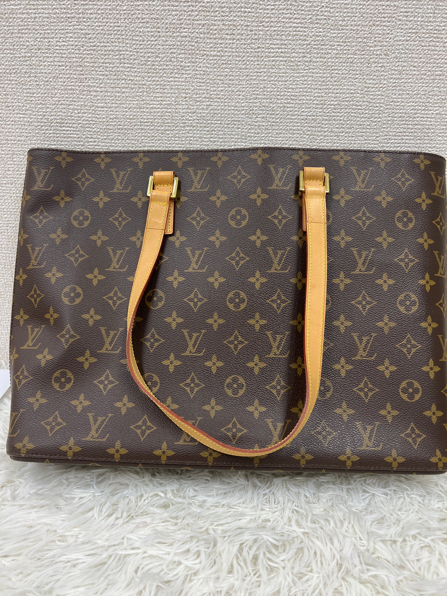 Louis Vuitton Brown Handle Bags A-17629