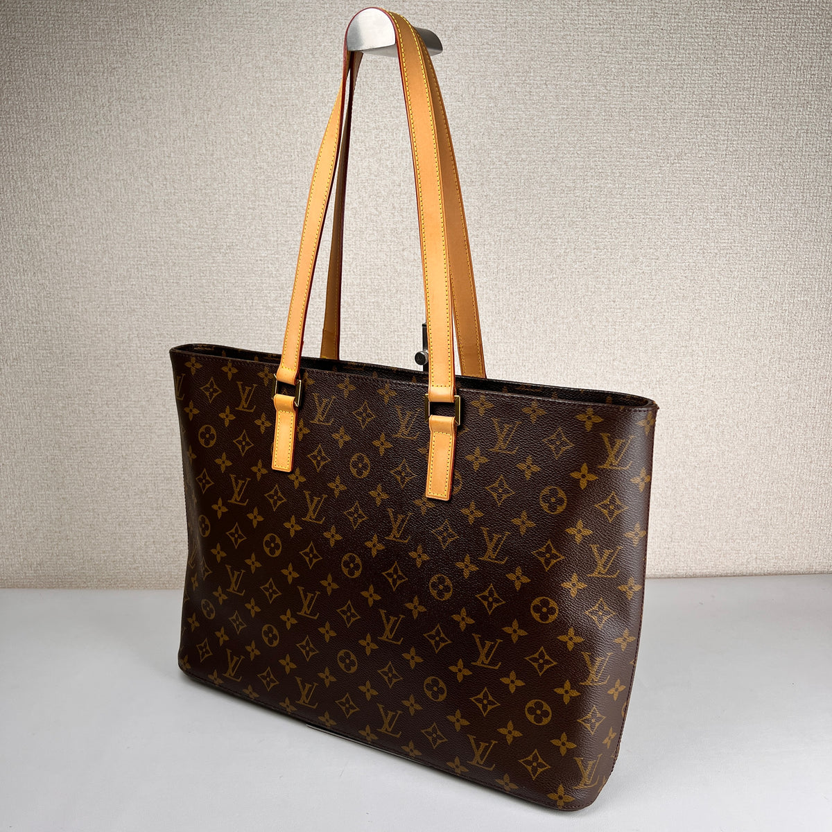 Louis Vuitton Brown Handle Bags A-17629