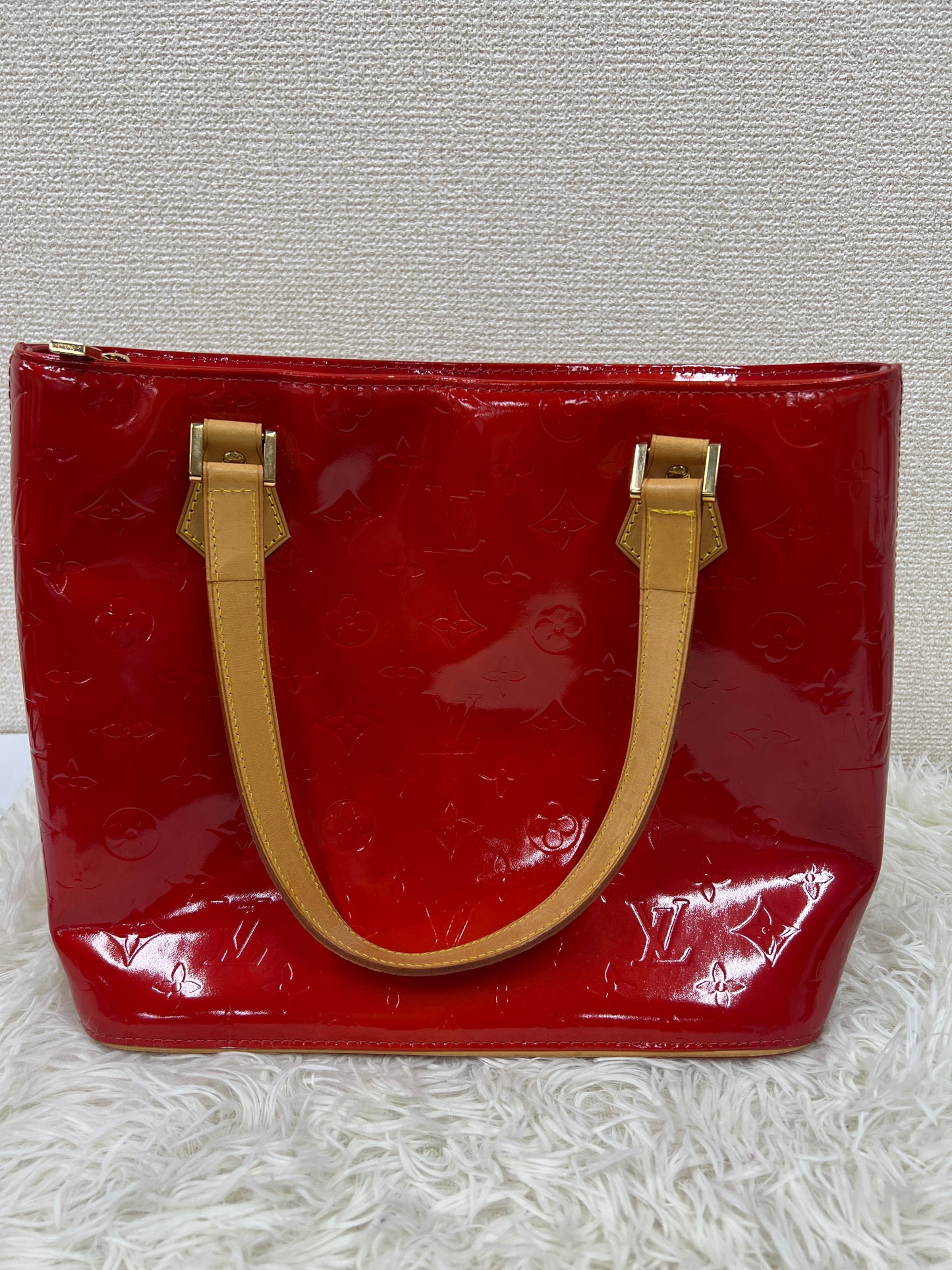 Louis Vuitton Red Handle Bags A-17630