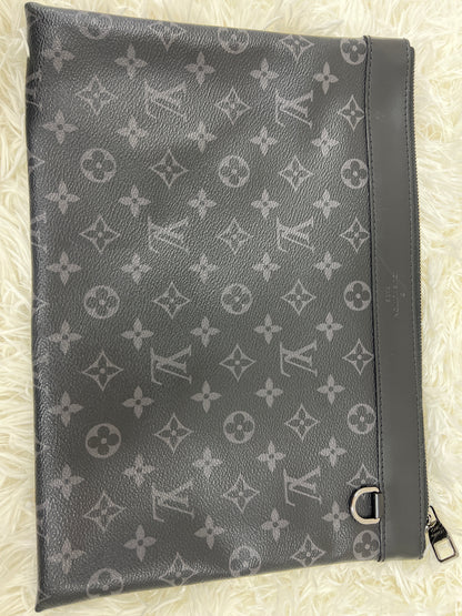 Louis Vuitton Black Pouches A-17636