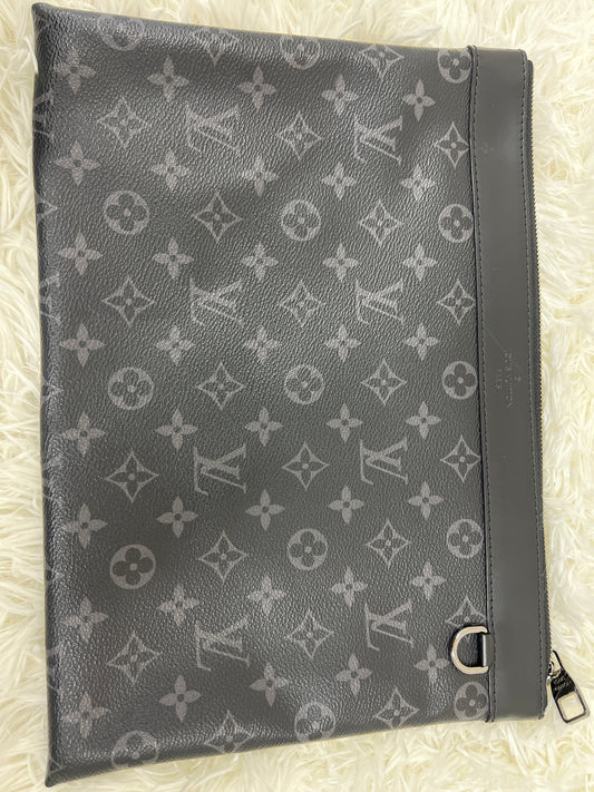Louis Vuitton Black Pouches A-17636