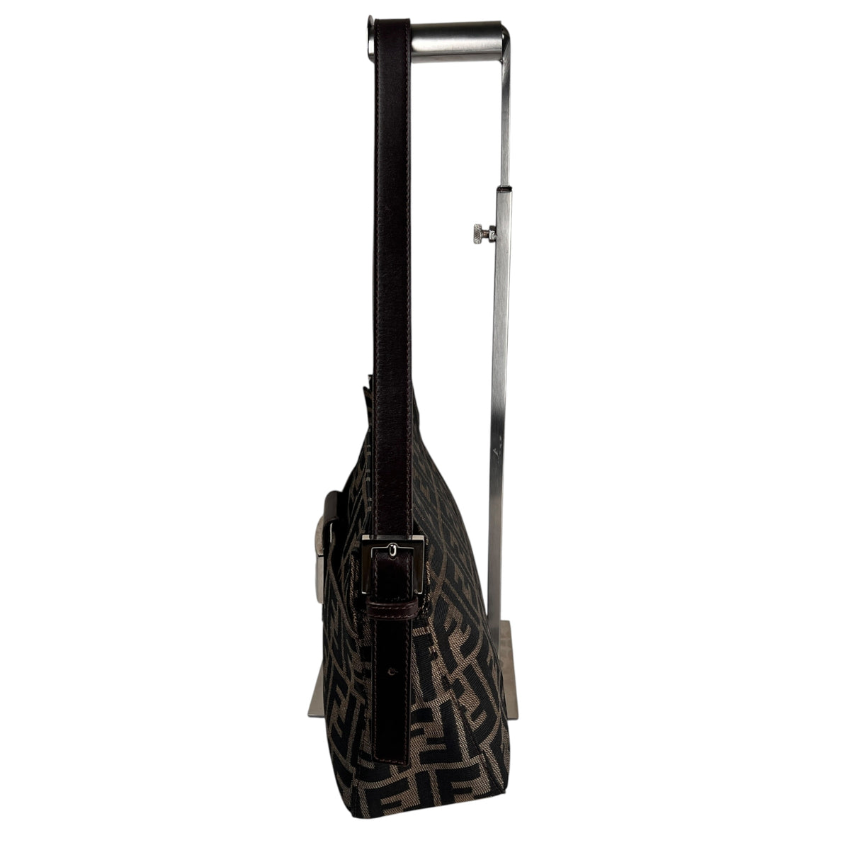 Fendi Beige Shoulder Bags A-17637