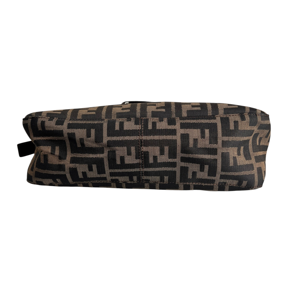 Fendi Beige Shoulder Bags A-17637