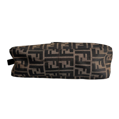 Fendi Beige Shoulder Bags A-17637