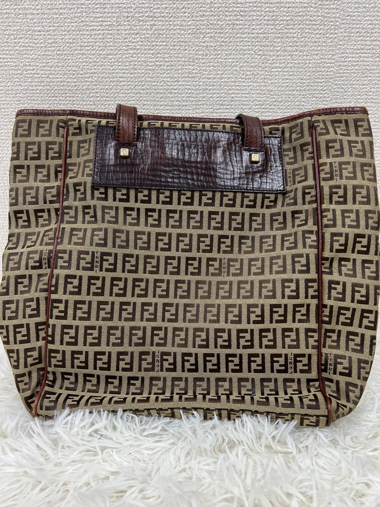Fendi Beige Tote Bags A-17639