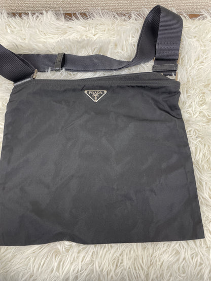 Prada Black Shoulder Bags A-17651
