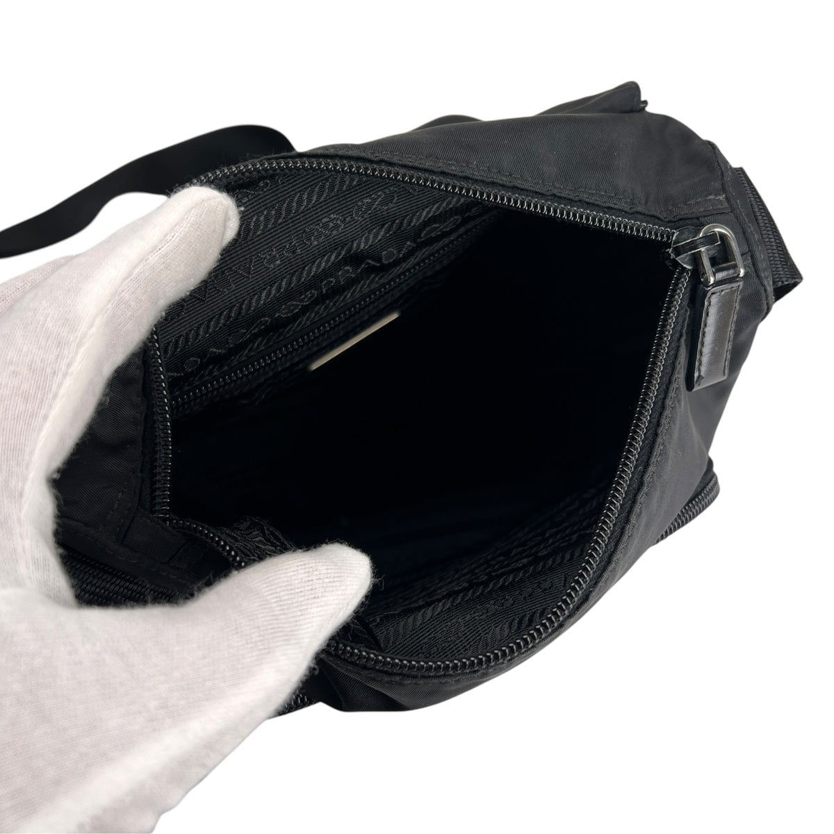 Prada Black Shoulder Bags A-17652