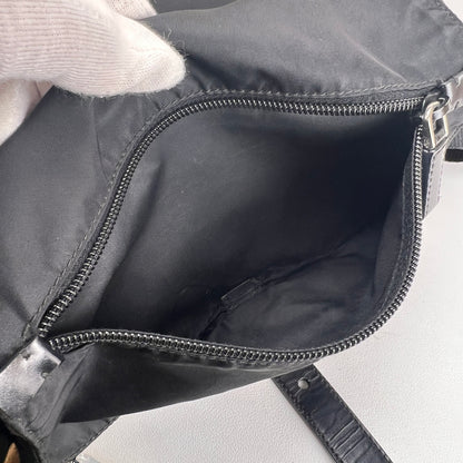 Prada Black Shoulder Bags A-17652
