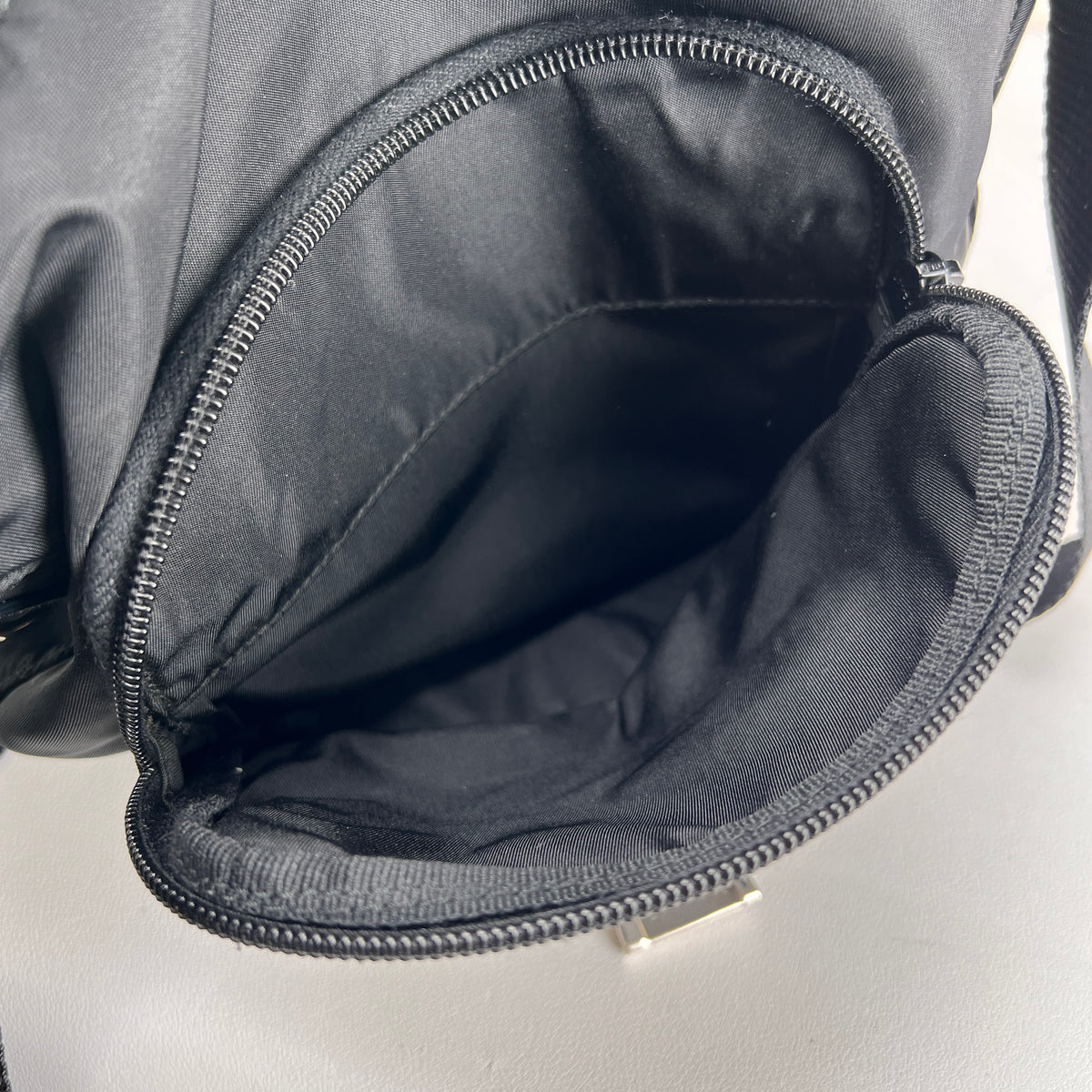 Prada Black Shoulder Bags A-17652