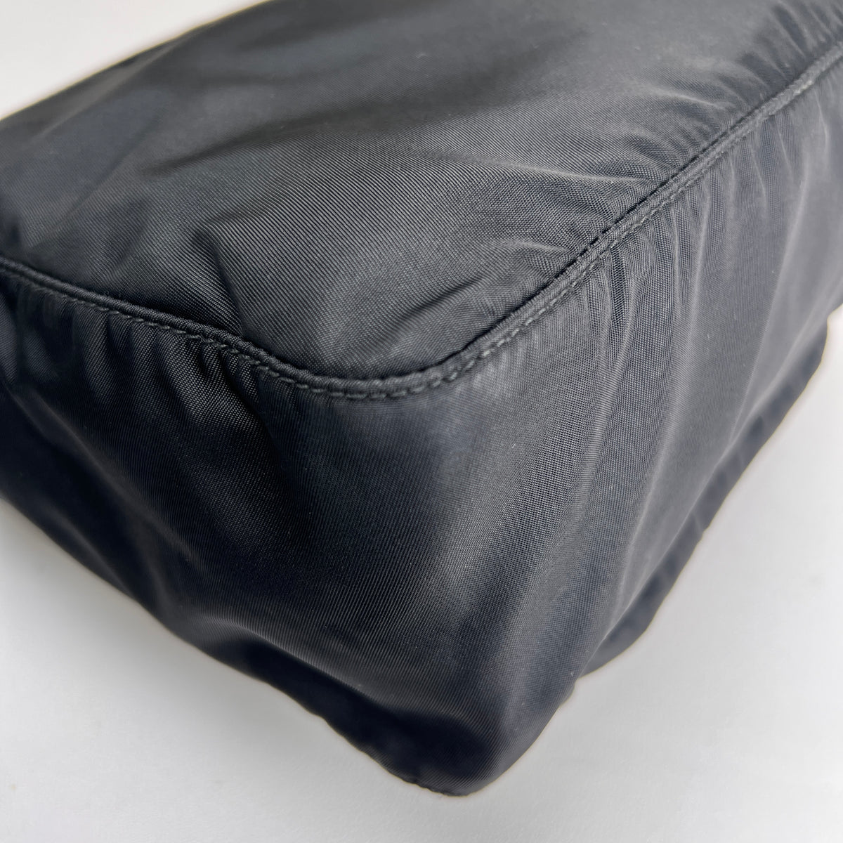 Prada Black Shoulder Bags A-17652