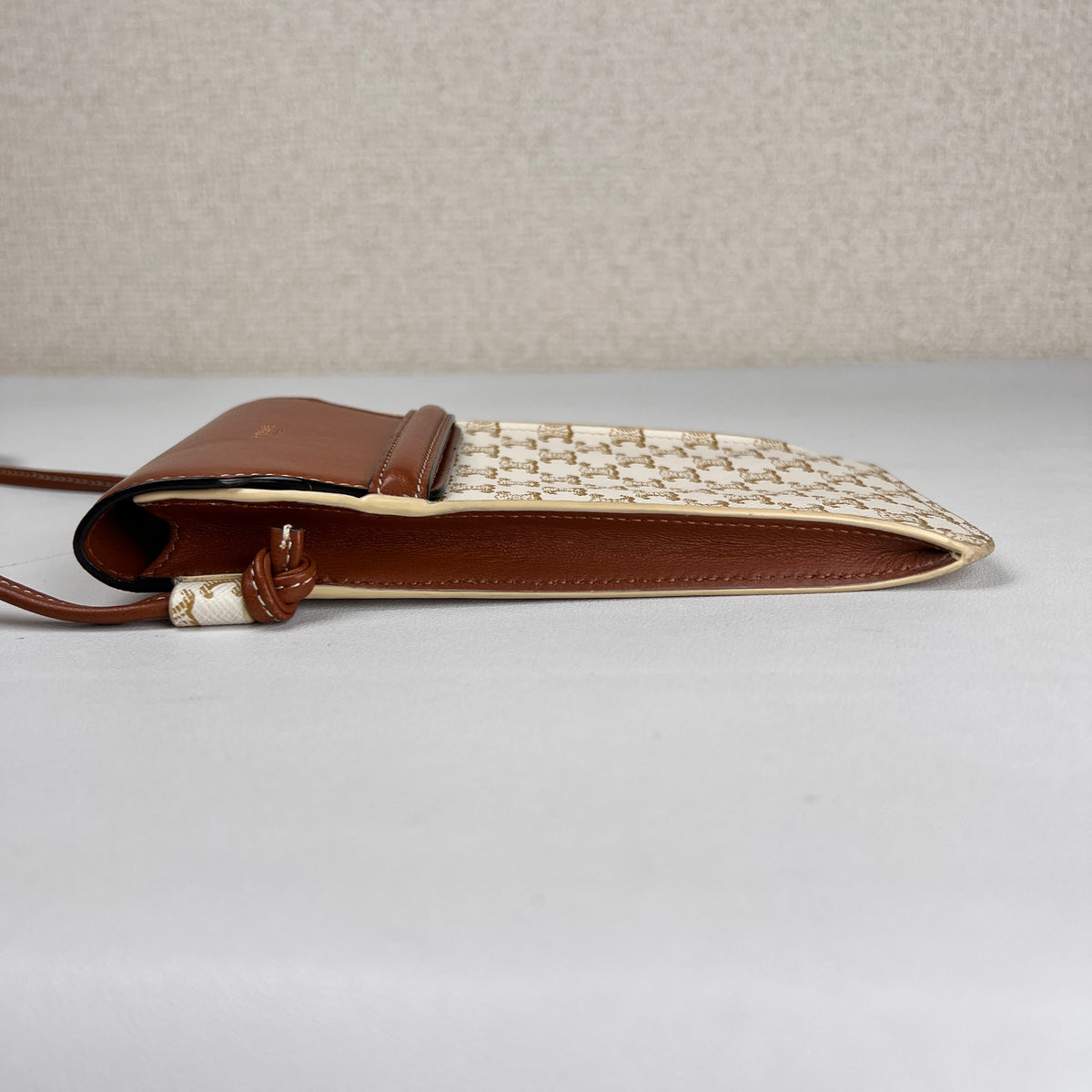 Celine Brown Shoulder Bags A-17654