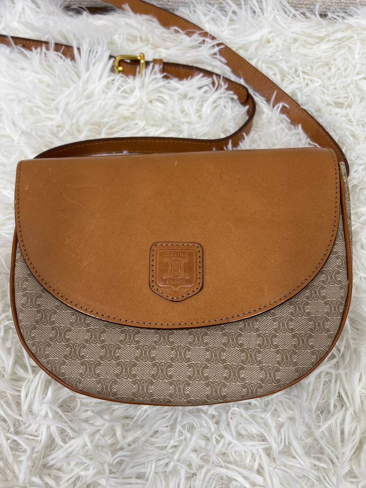 Celine Brown Shoulder Bags A-17655