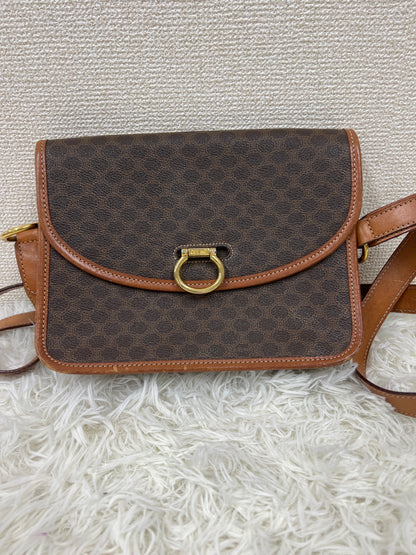 Celine Brown Shoulder Bags A-17656