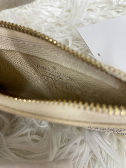 Louis Vuitton Beige Pouches A-17662