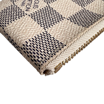 Louis Vuitton Beige Pouches A-17662