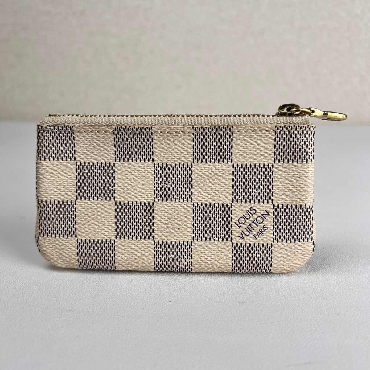 Louis Vuitton Beige Pouches A-17662