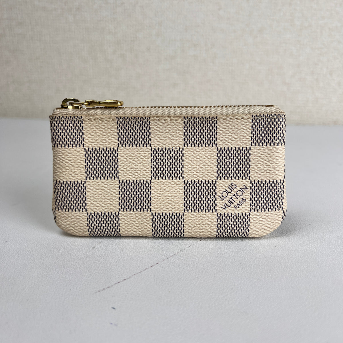 Louis Vuitton Beige Pouches A-17662