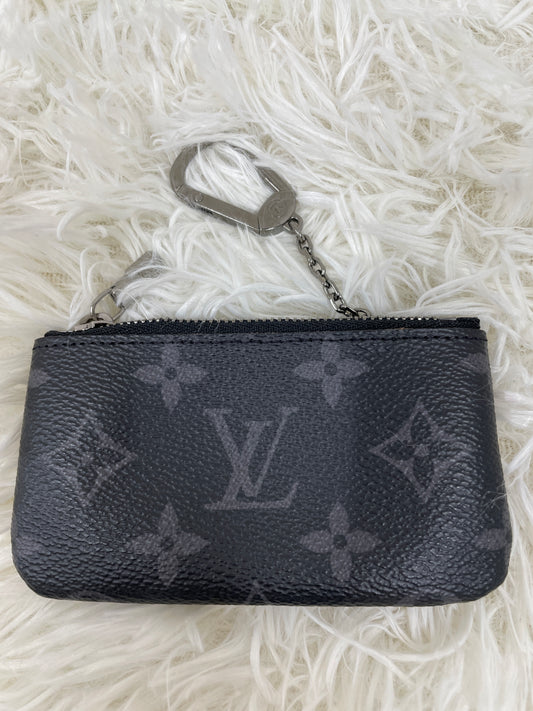 Louis Vuitton Black Pouches A-17672