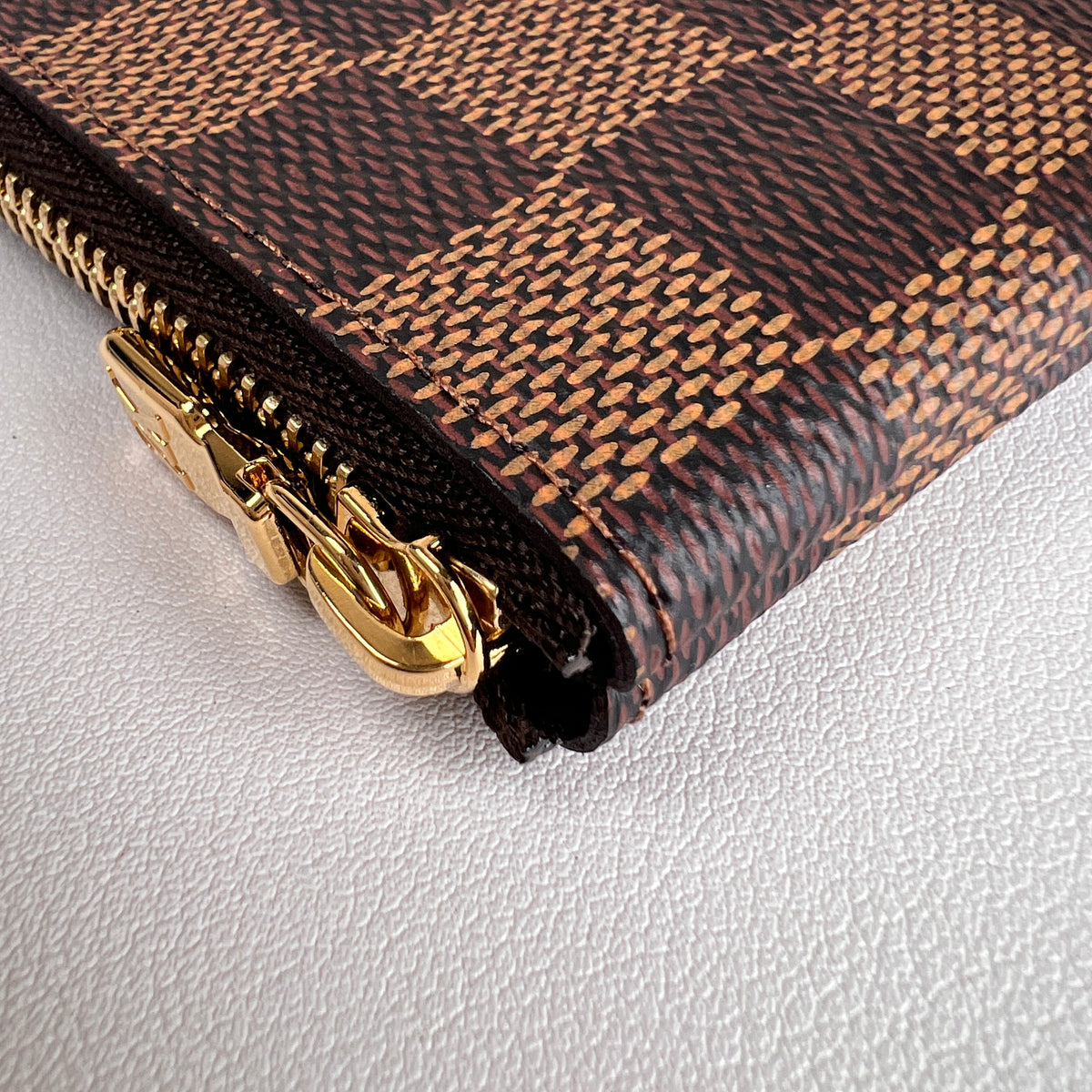 Louis Vuitton Brown Pouches A-17674