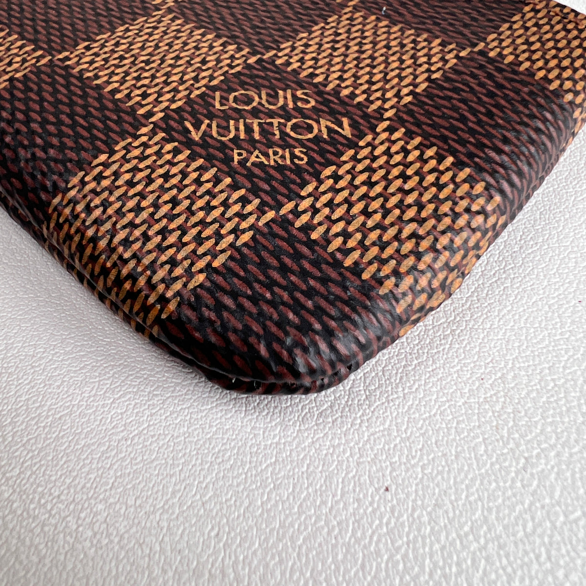 Louis Vuitton Brown Pouches A-17674
