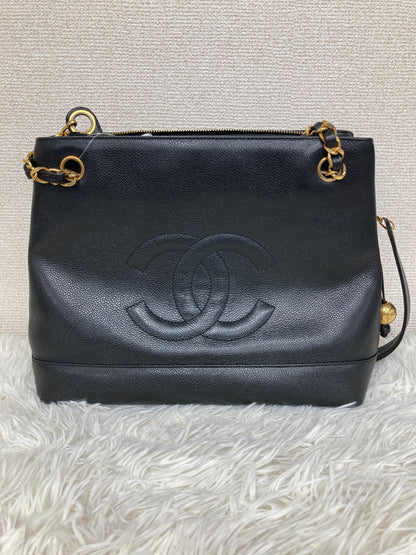 Chanel Black Shoulder Bags A-17681