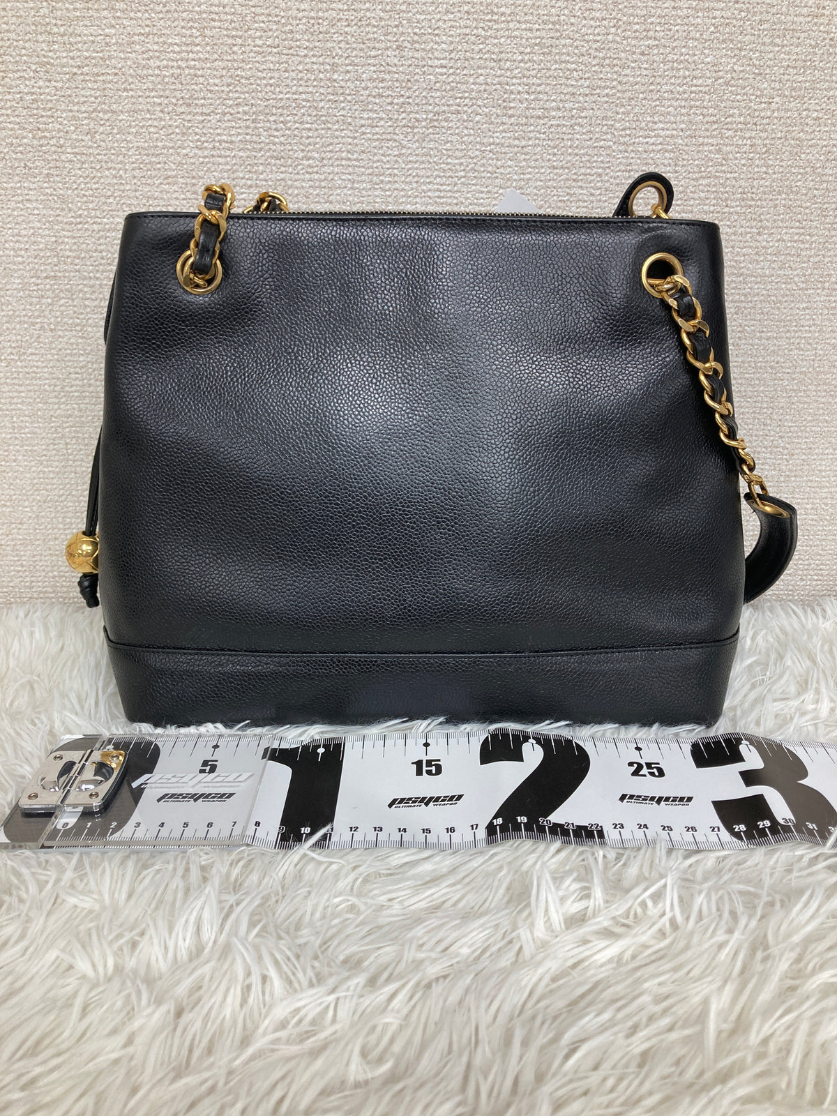 Chanel Black Shoulder Bags A-17681
