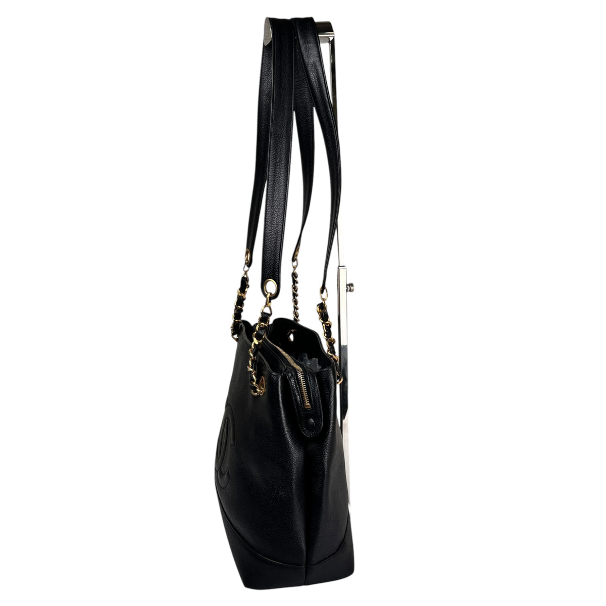 Chanel Black Shoulder Bags A-17681