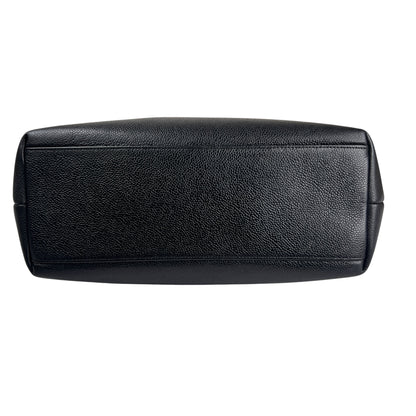 Chanel Black Shoulder Bags A-17681