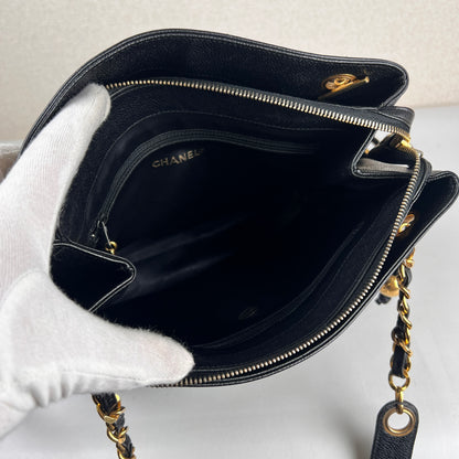 Chanel Black Shoulder Bags A-17681