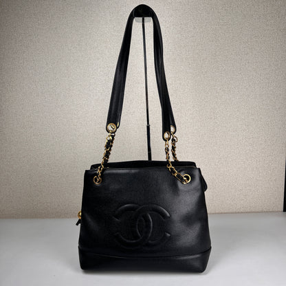Chanel Black Shoulder Bags A-17681