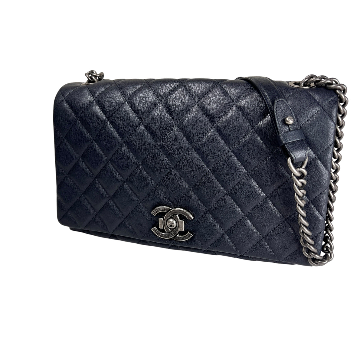 Chanel Black Shoulder Bags A-17682