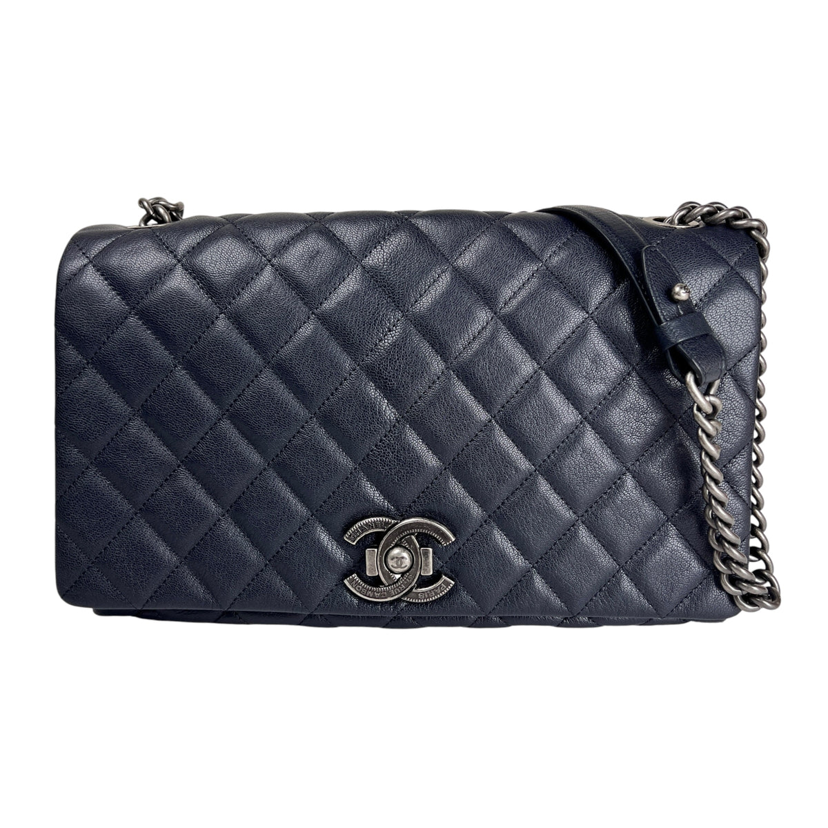 Chanel Black Shoulder Bags A-17682