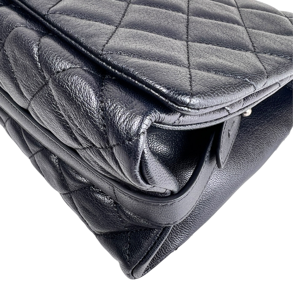 Chanel Black Shoulder Bags A-17682