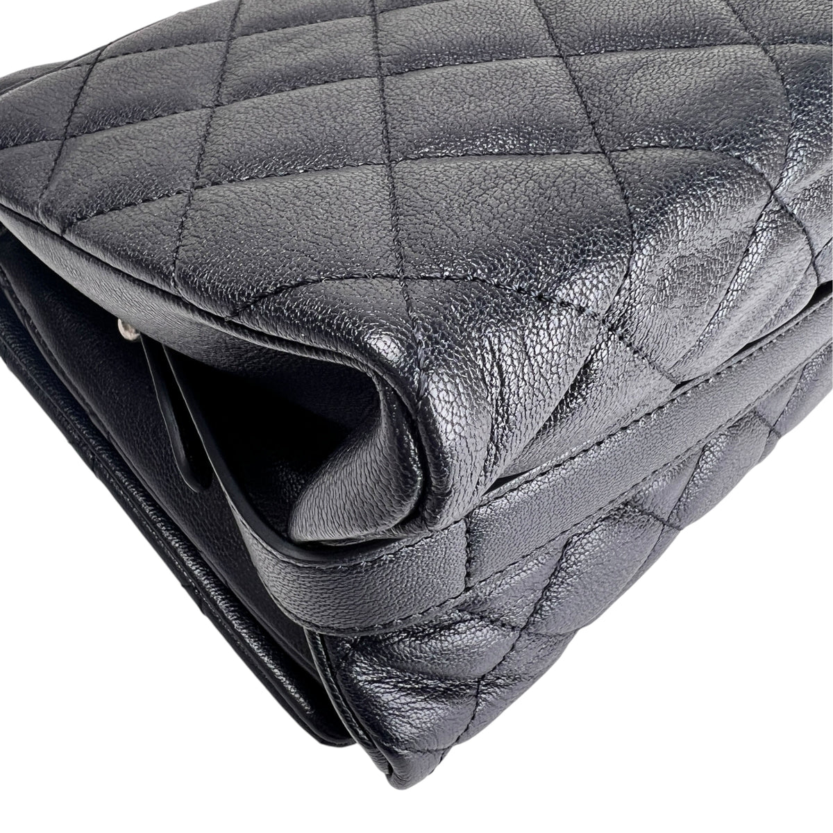 Chanel Black Shoulder Bags A-17682