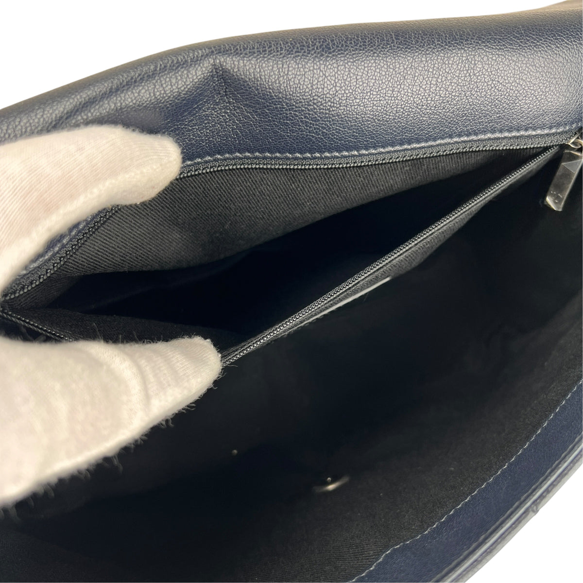 Chanel Black Shoulder Bags A-17682