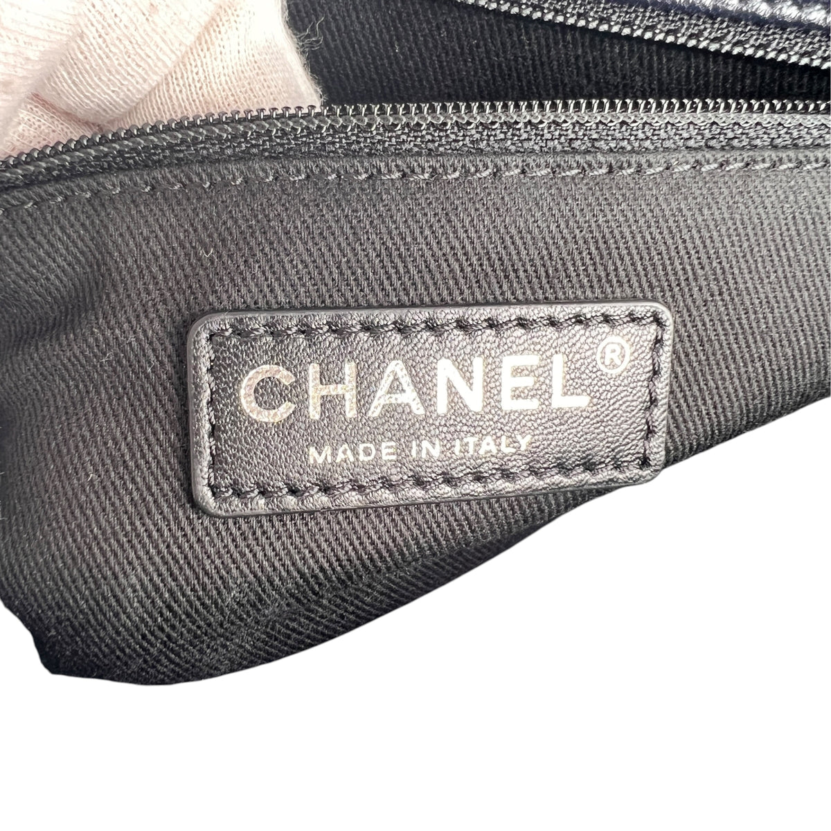 Chanel Black Shoulder Bags A-17682