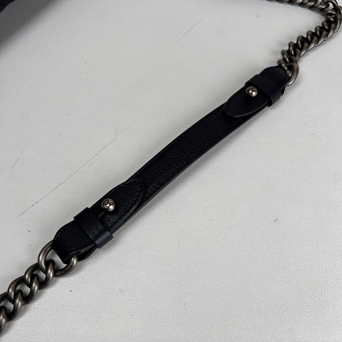 Chanel Black Shoulder Bags A-17682