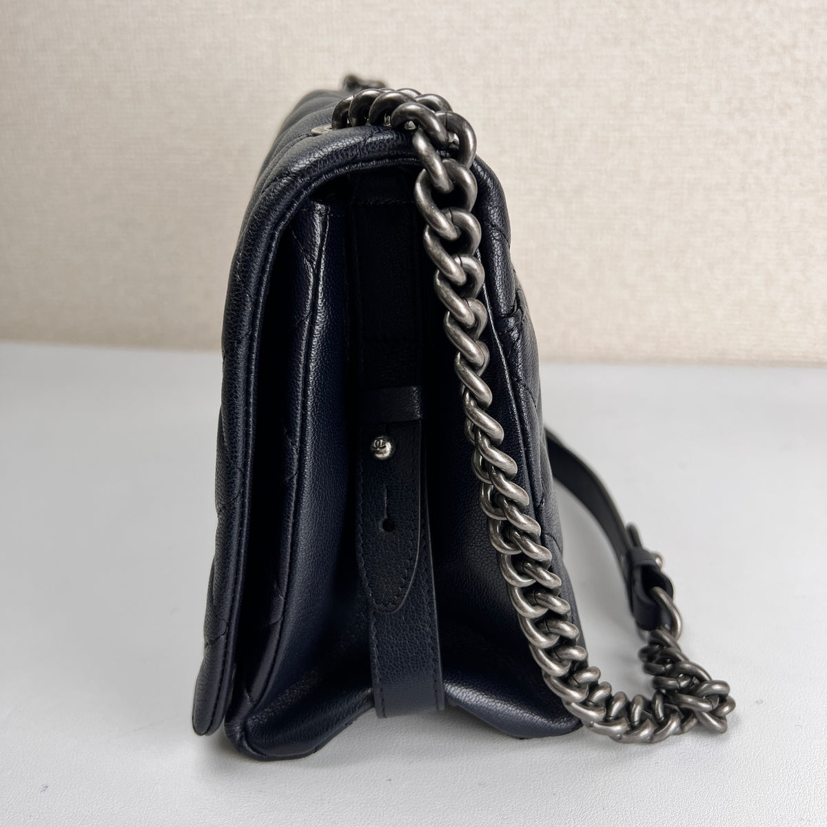 Chanel Black Shoulder Bags A-17682
